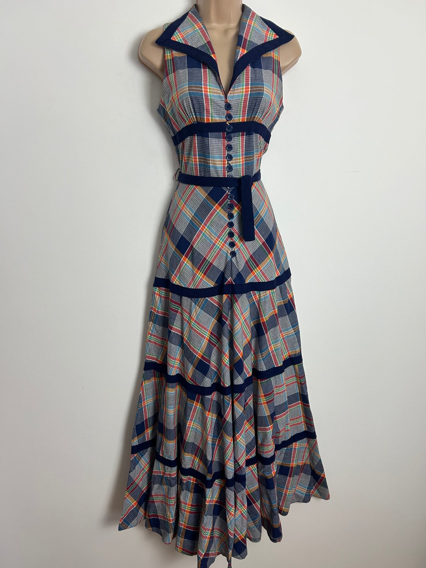 Vintage 1970s BETTY BARCLAY Size 6 Blue Check Print Sleeveless Belted Cotton Maxi Dress