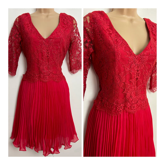 Vintage 1960s LINK MODELL UK Size 8 Raspberry Lace Metallic Detail Pleated Occasion Party Dress