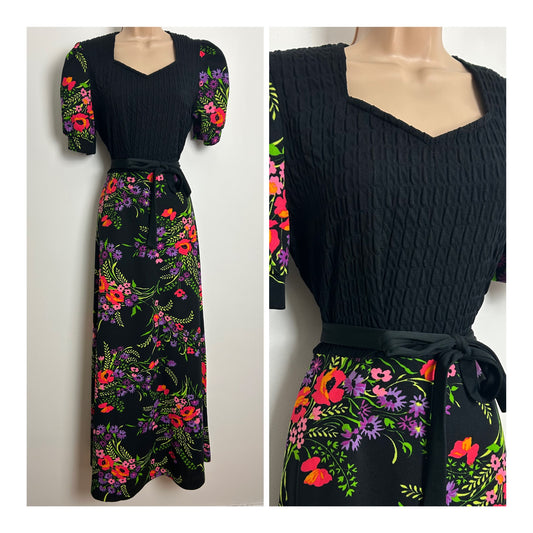 Vintage 1970s Size 12 Black Purple Red & Green Floral Print Crinkle Bodice Short Sleeve Belted Maxi Dress