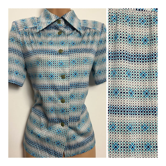 Japanese Vintage Early 1980s Size 12 White & Blue Tones Spot Print Short Sleeve Shirt