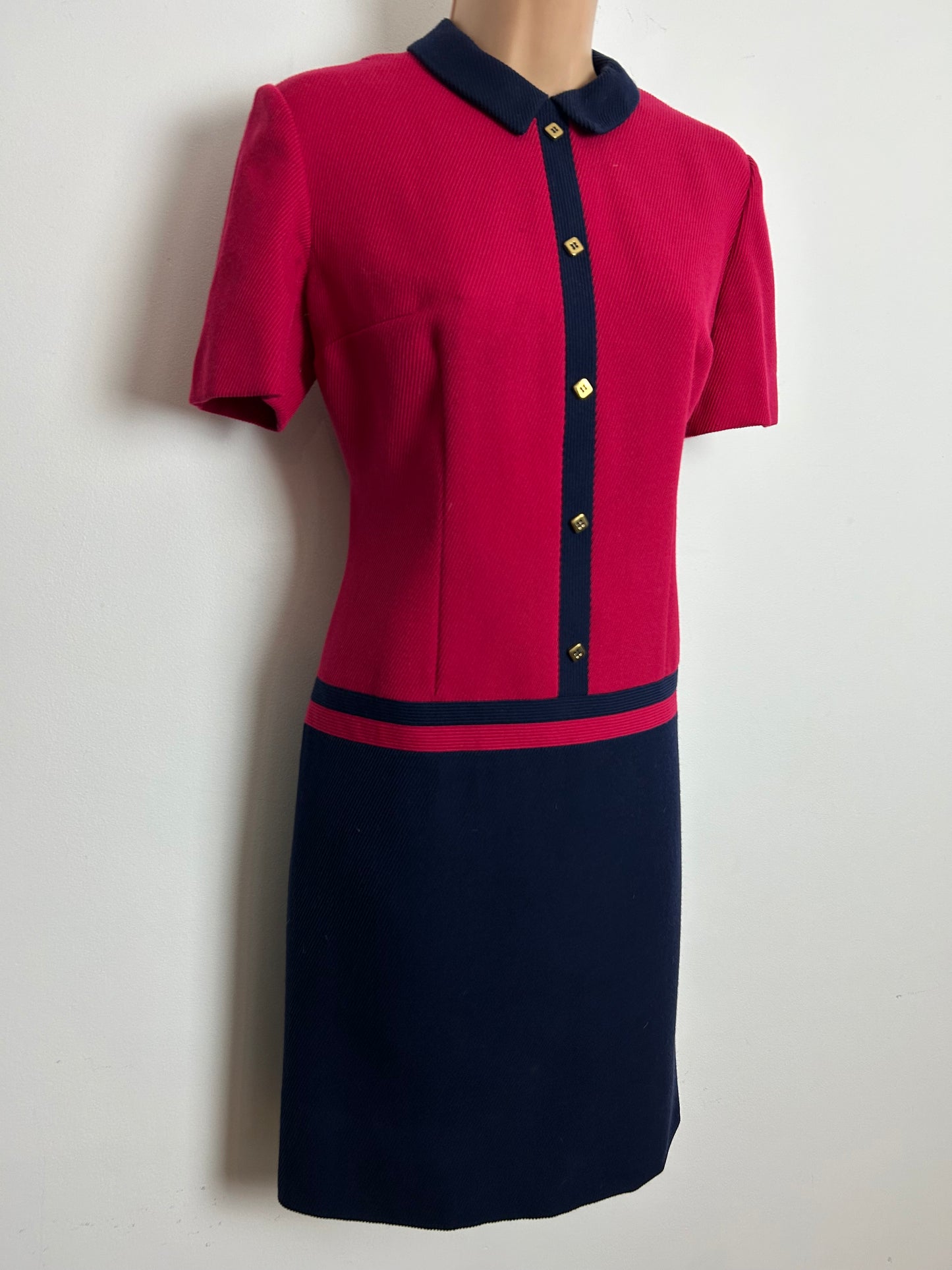 Vintage 1960s Size 10 Raspberry & Navy Blue Pure New Wool Rib Textured Mod Shift Dress