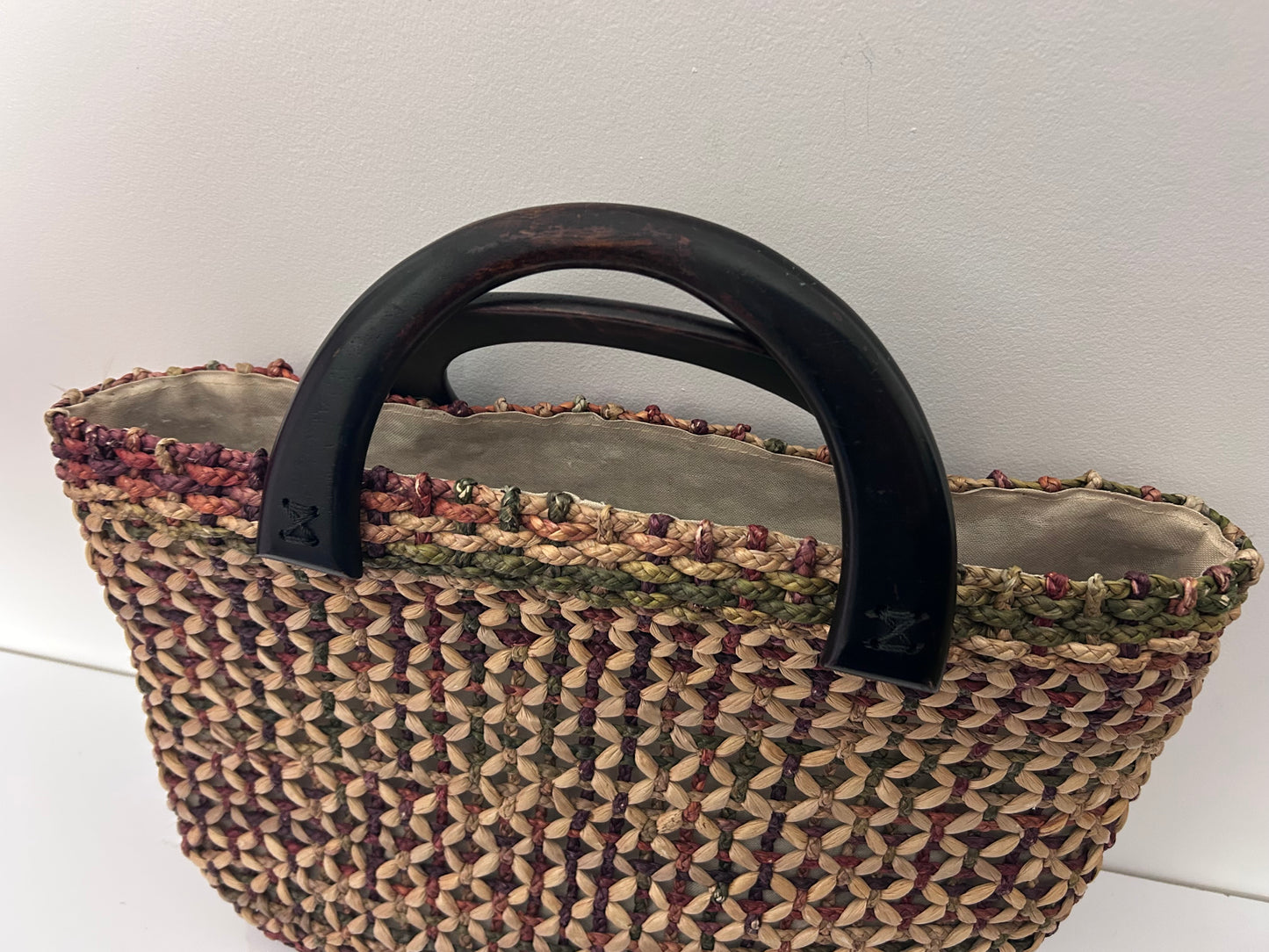 Vintage 1970s Large Woven Straw Shopping Bag Beach Bag With Wooden Handles