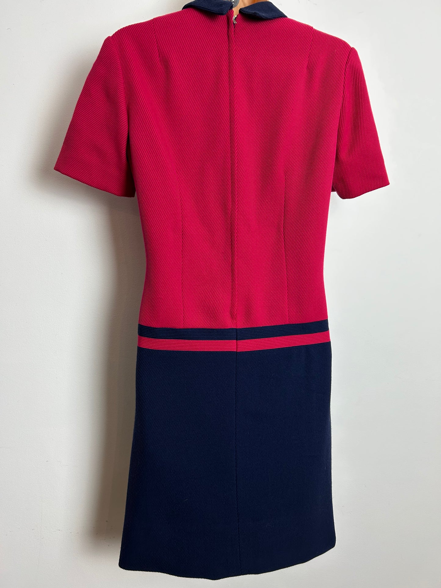 Vintage 1960s Size 10 Raspberry & Navy Blue Pure New Wool Rib Textured Mod Shift Dress
