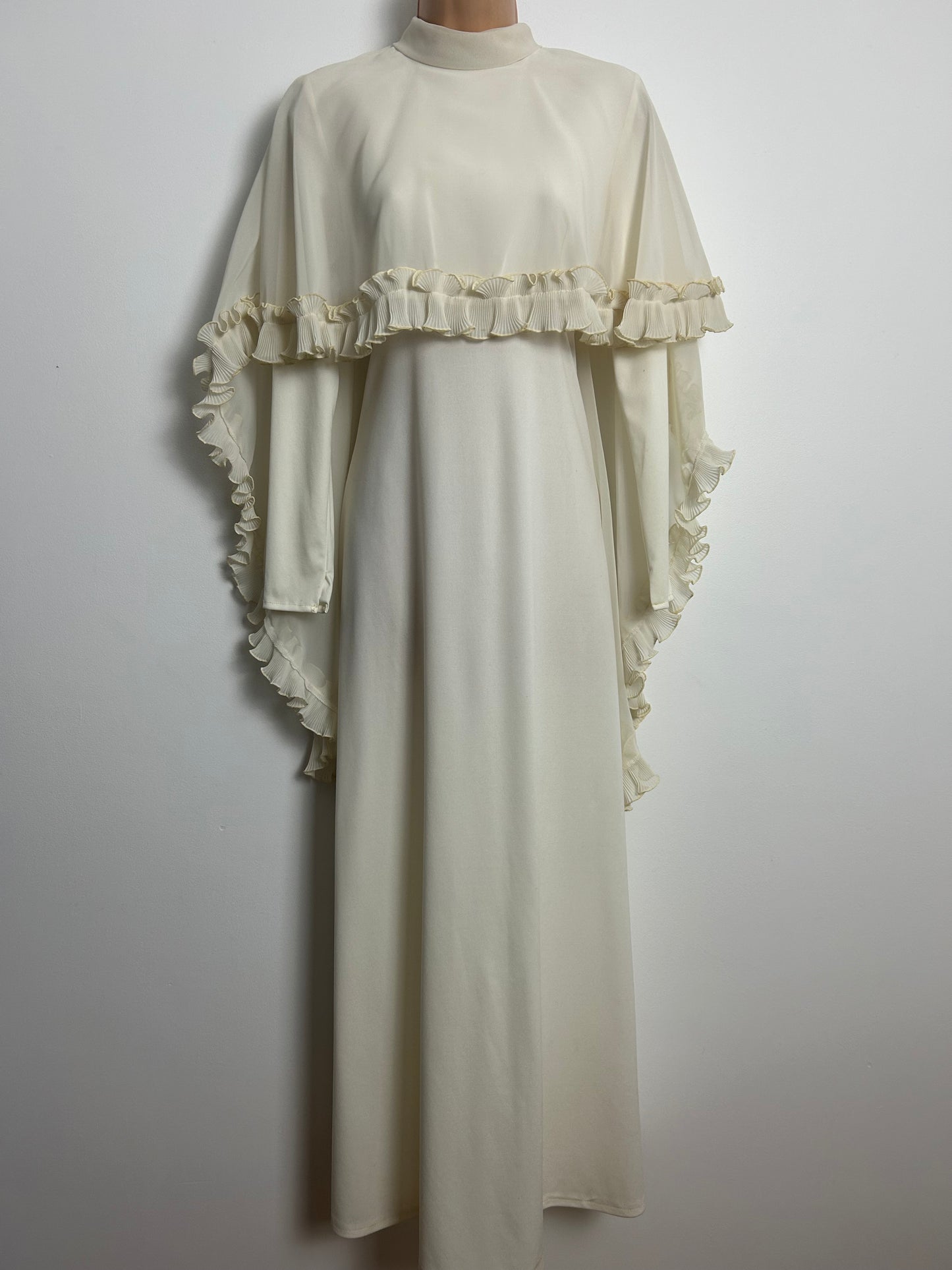 Vintage Early 1970s Size 8 Cream Chiffon Cape Overlay Long Sleeve Boho Occasion Dress Hostess Gown