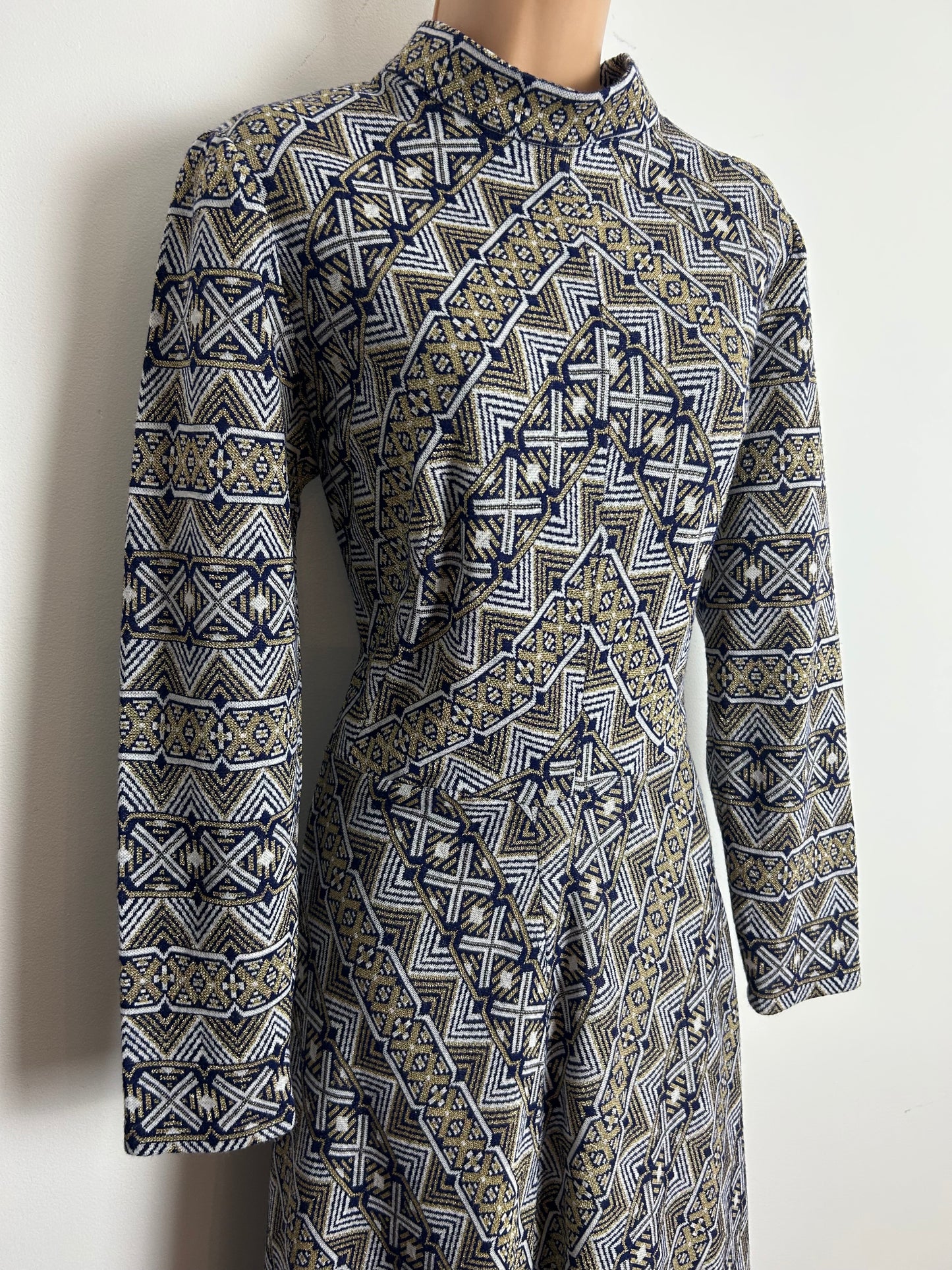 Vintage 1970s Size 12-14 Blue White Gold Lurex Abstract Print Long Sleeve Evening Maxi Dress