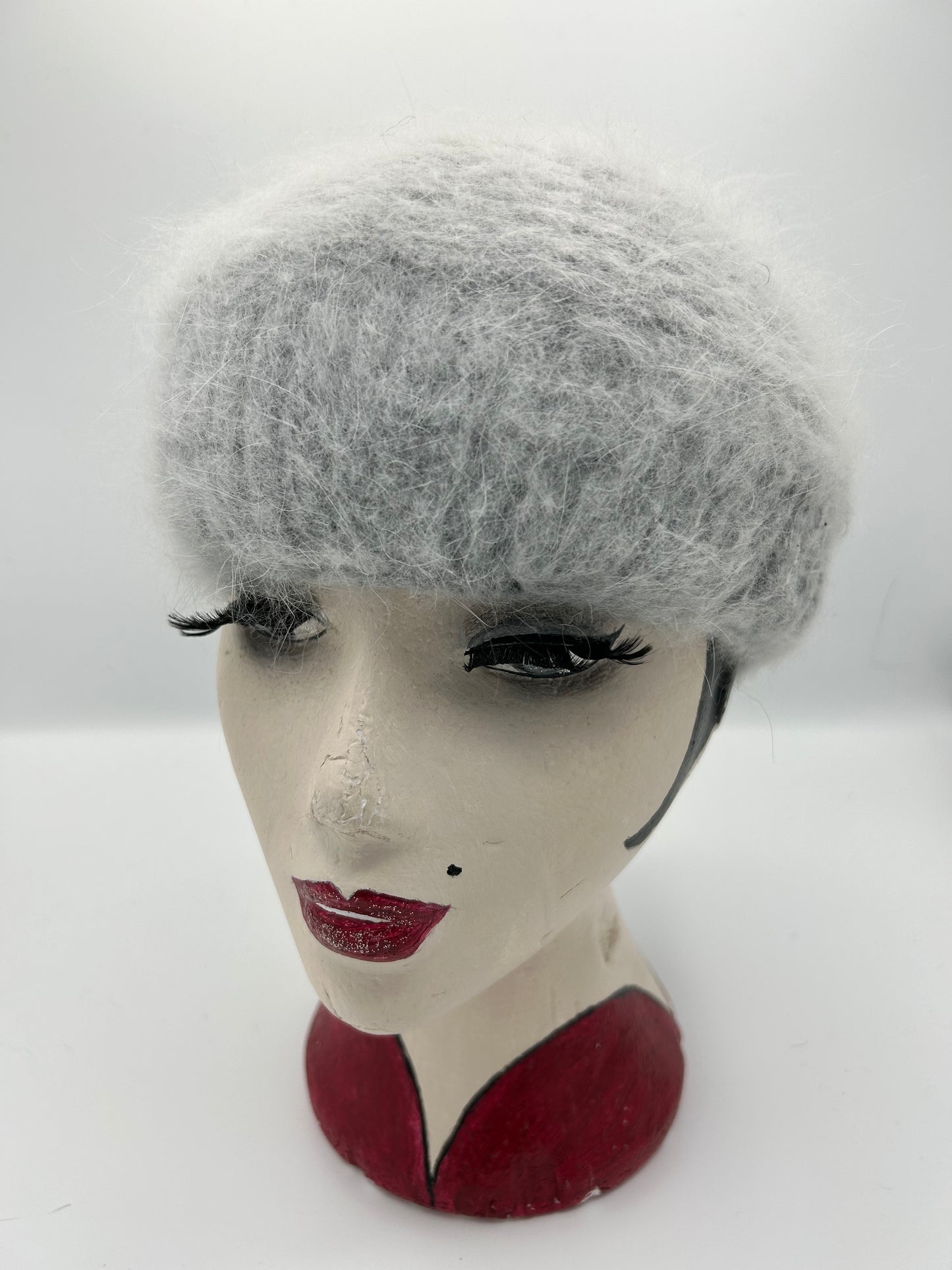 Vintage 1970s C&A Pale Grey Chunky 80% Angora Super Soft Beanie Style Winter Hat