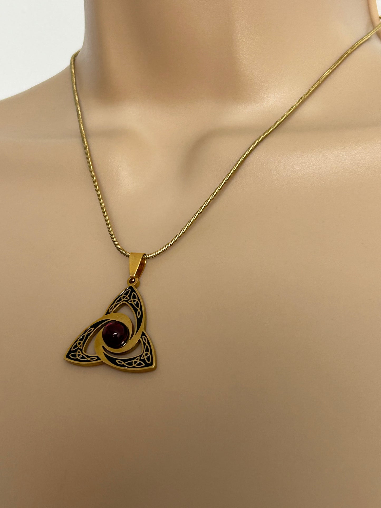Vintage Gold Tone Celtic Inspired Triquetra Knotwork Red Stone Set Pendant With Necklace