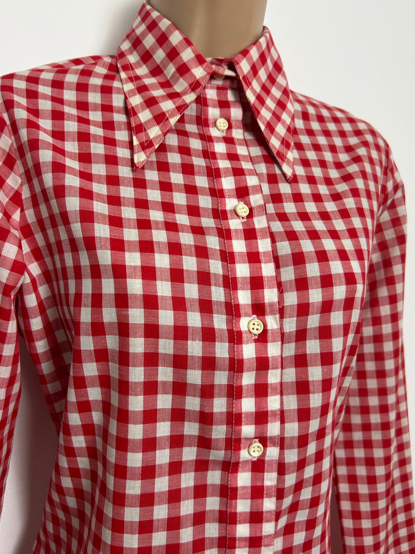 Vintage 1970s Size 12 Red & White Gingham Check Dagger Collar Cotton Shirt