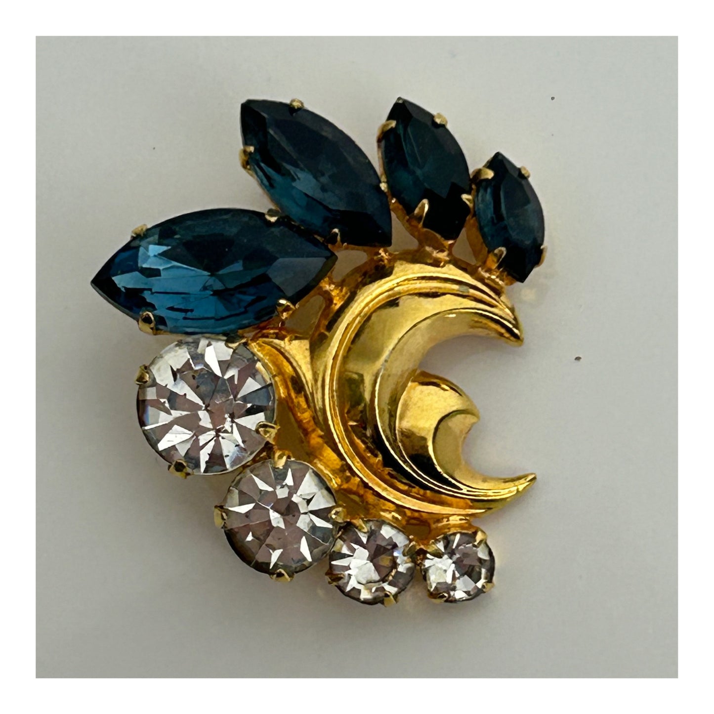 Vintage Late 1960s Gold Tone Blue & Clear Stone Set Stylised Pin Brooch
