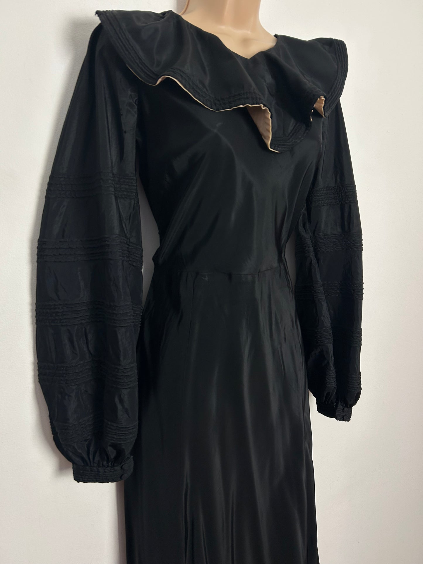 Vintage Collectable Antique 1930s Size 8 Homemade Black Satin Acetate Ruffle Collar Maxi Dress