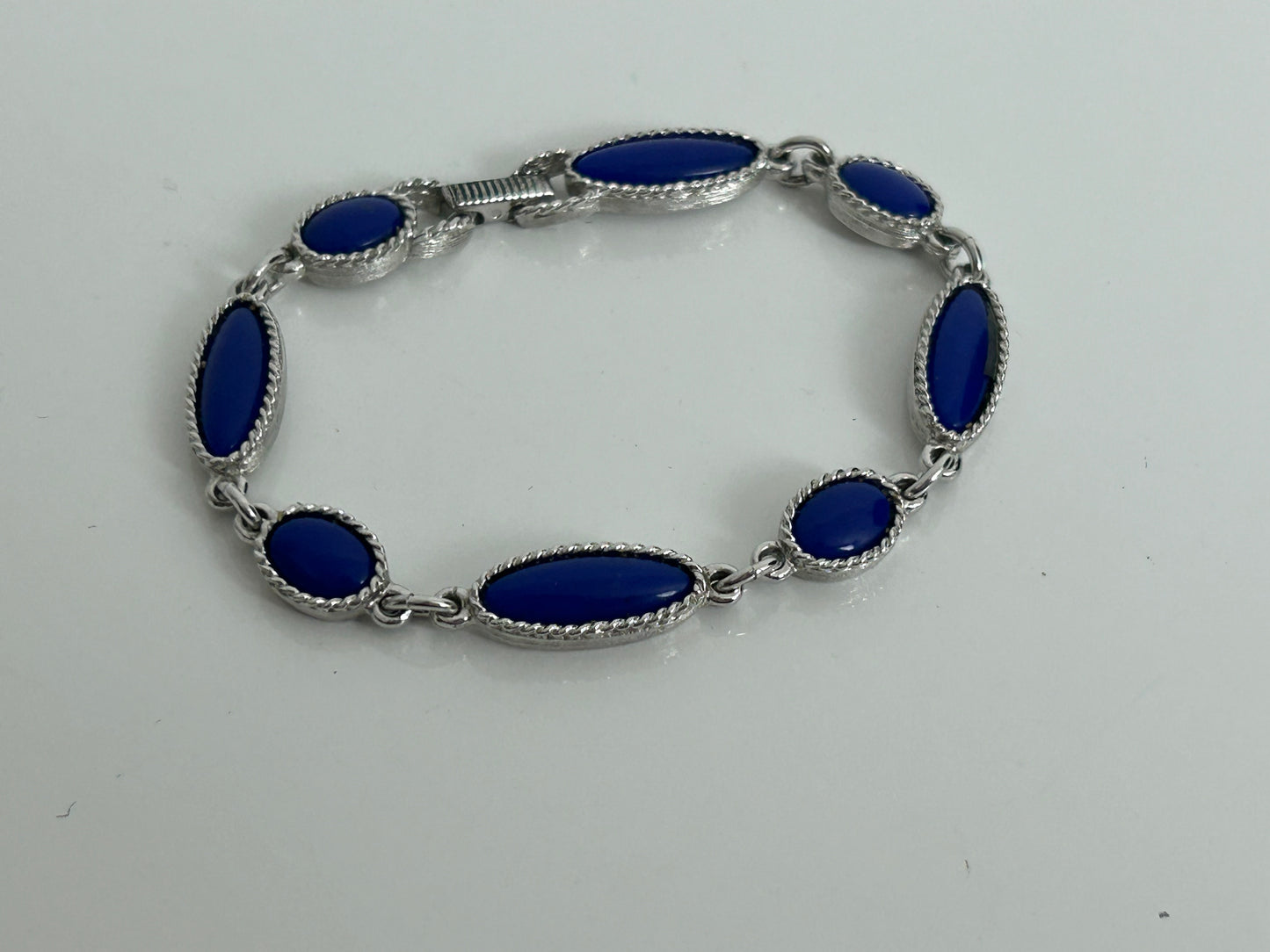 Vintage 1960s SARAH COVENTRY Silver Tone & Blue Cabochon Glass Stone Set Bracelet