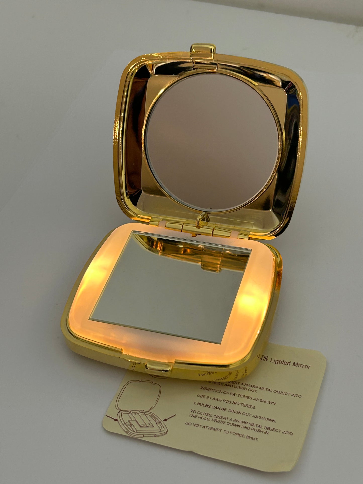 Vintage Gold Tone Ridged Detail Illuminated Pocket Mirror VGC