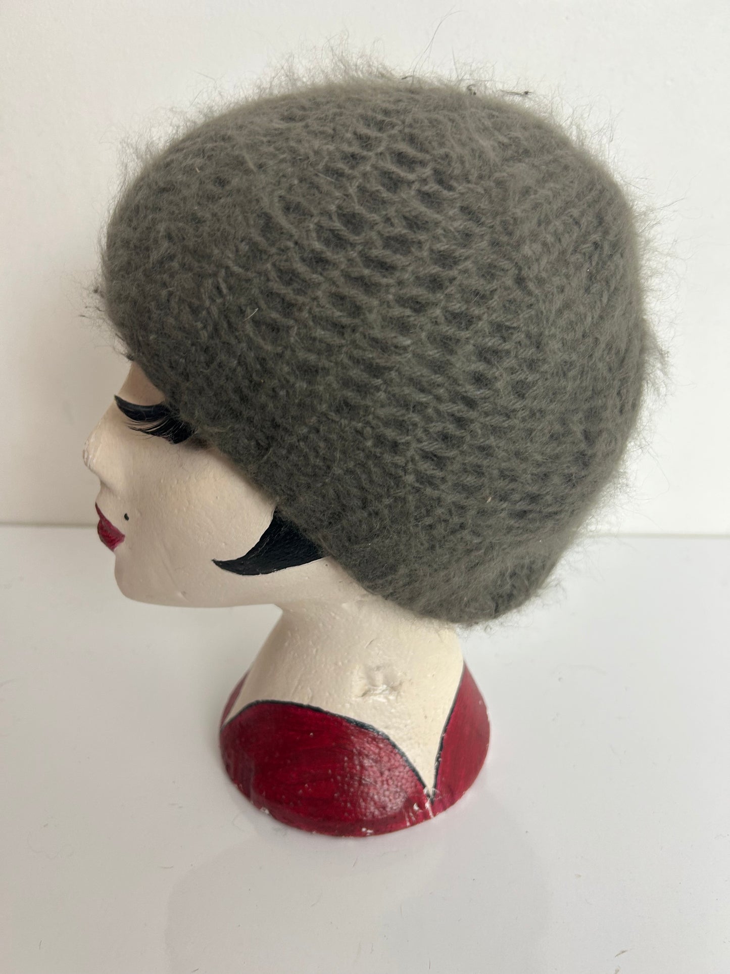 Vintage 1970s Olive Green Chunky Knit Angora Mix Beanie/Beret Style Hat