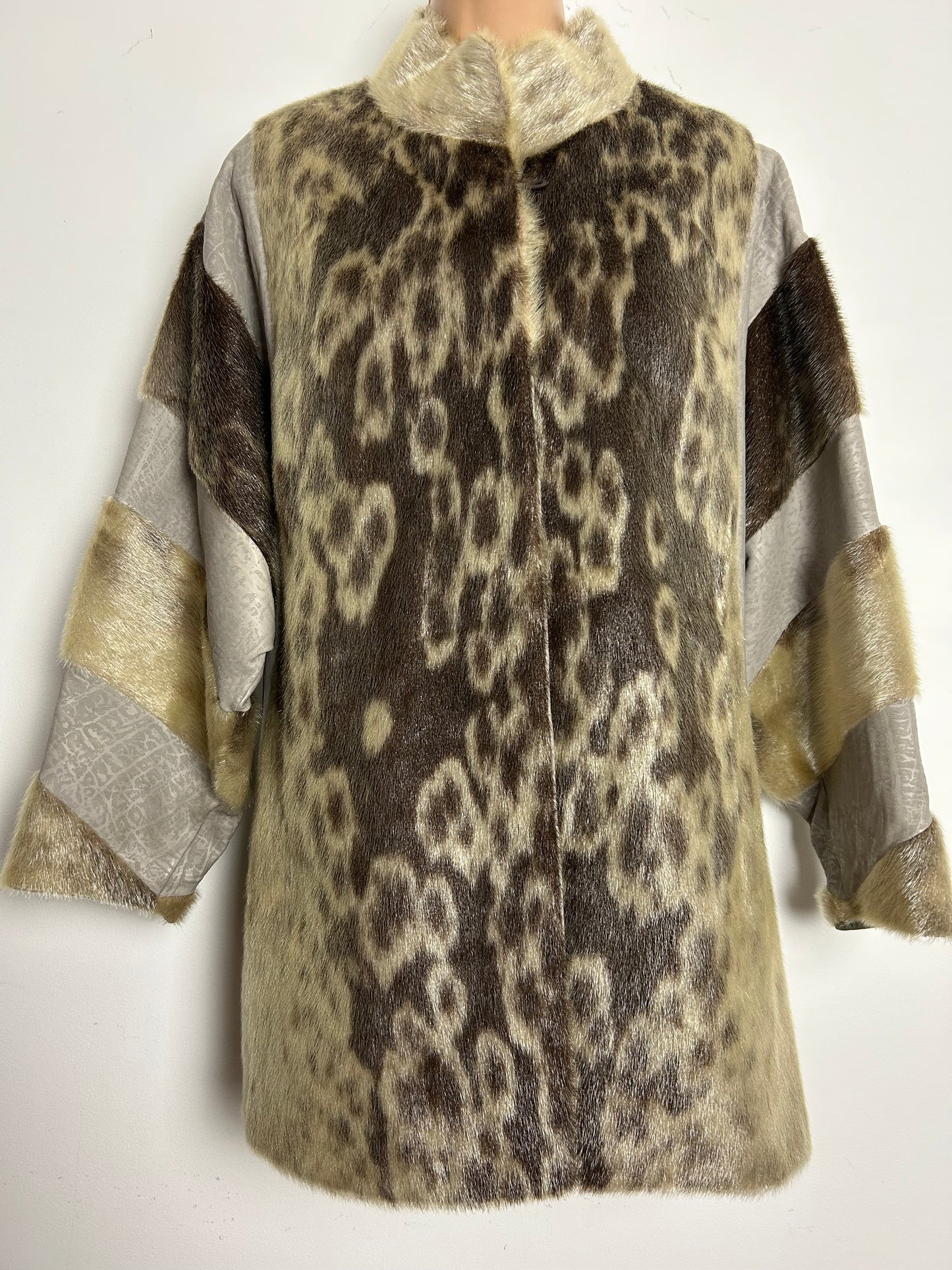 Vintage 1980s SCHRADER Size 12 Beige & Brown Tones Suede & Fur Animal Print Oversize Jacket