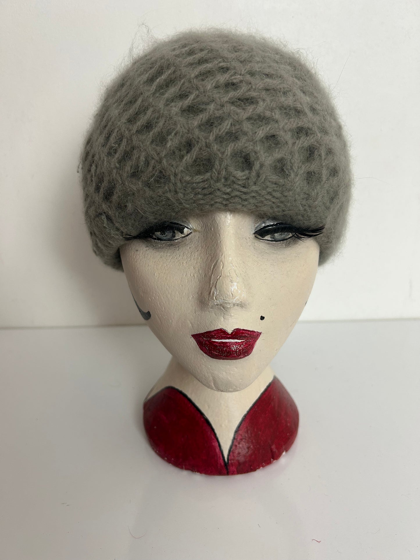 Vintage 1970s Grey Chunky Knit Super Soft Angora & Wool Beanie Winter Hat