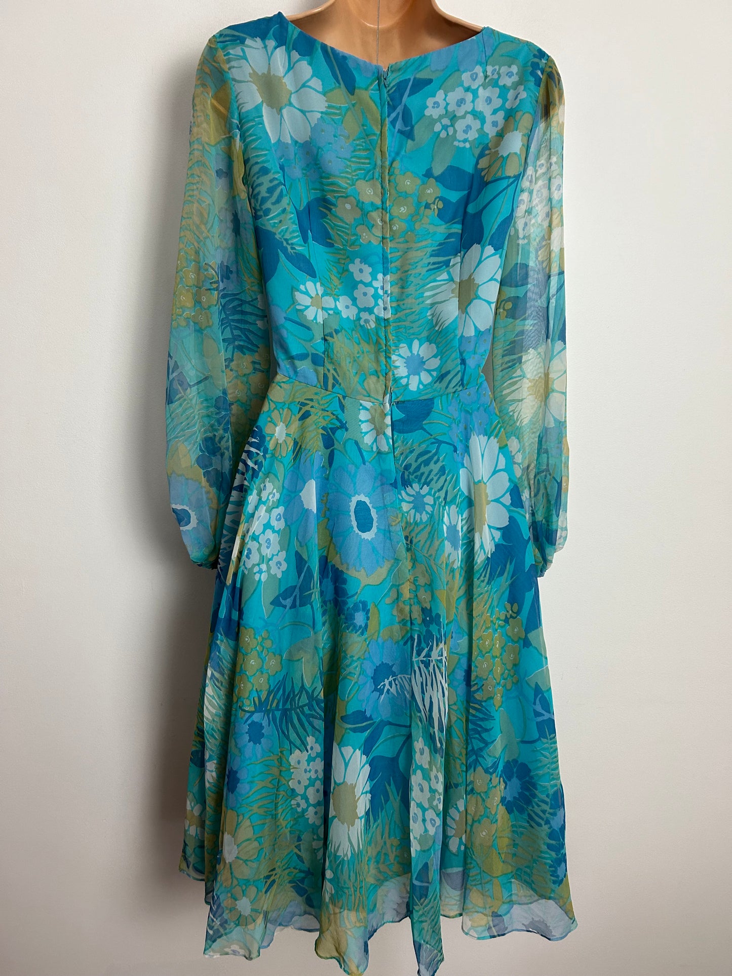 Vintage 1970s BERNARD FRERES UK Size 8 Blue & Green Tones Floral Print Long Sleeve Chiffon Dress