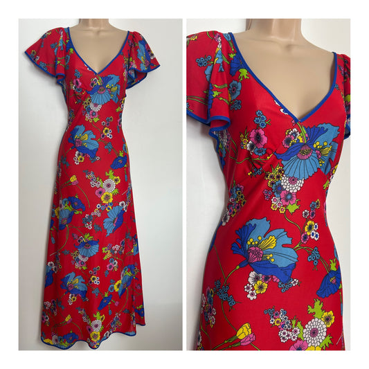 Vintage 1970s Size 8 Red Blue & Pink Floral Print Short Sleeve Boho Nightdress Or Maxi Dress