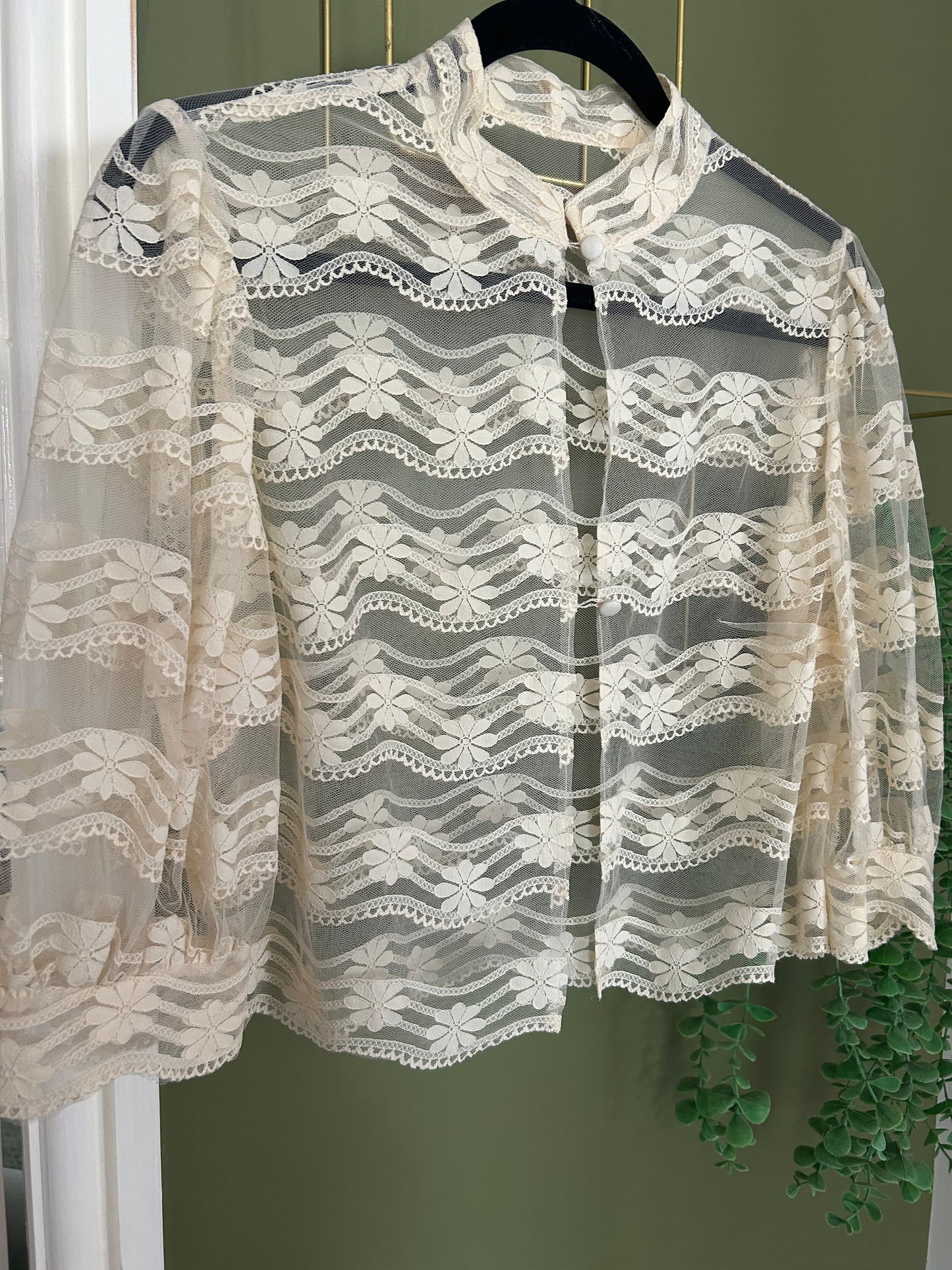 Vintage 1960s Size 12 Beautiful Cream Lace Net 3/4 Sleeve Semi Sheer Blouse Top