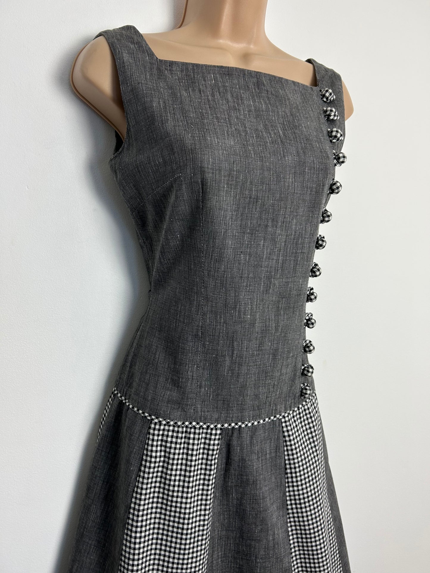 Vintage 1960s SHUBETTE UK Size 8 Grey & Black Gingham Check Button Detail Mod Shift Dress