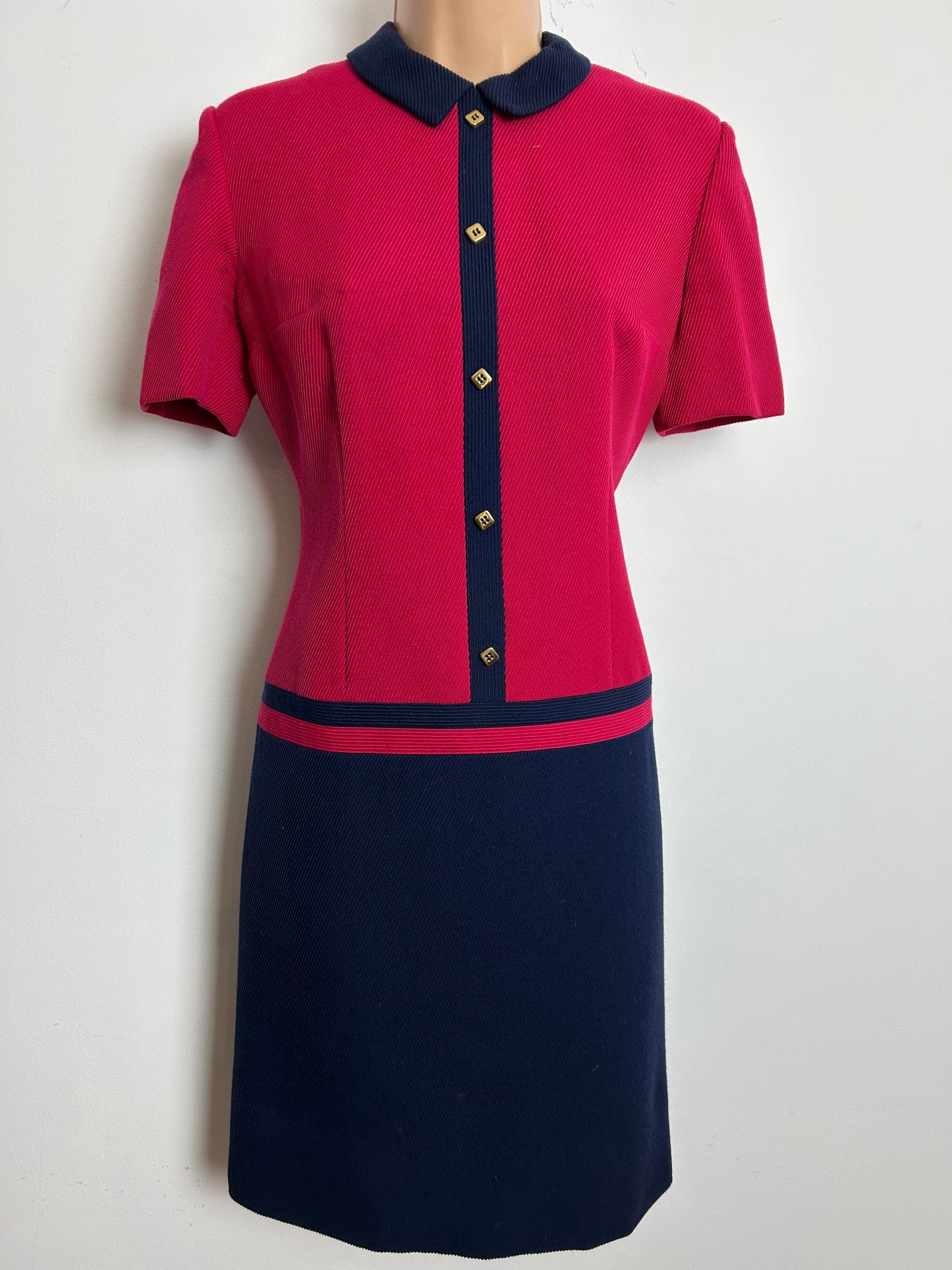 Vintage 1960s Size 10 Raspberry & Navy Blue Pure New Wool Rib Textured Mod Shift Dress