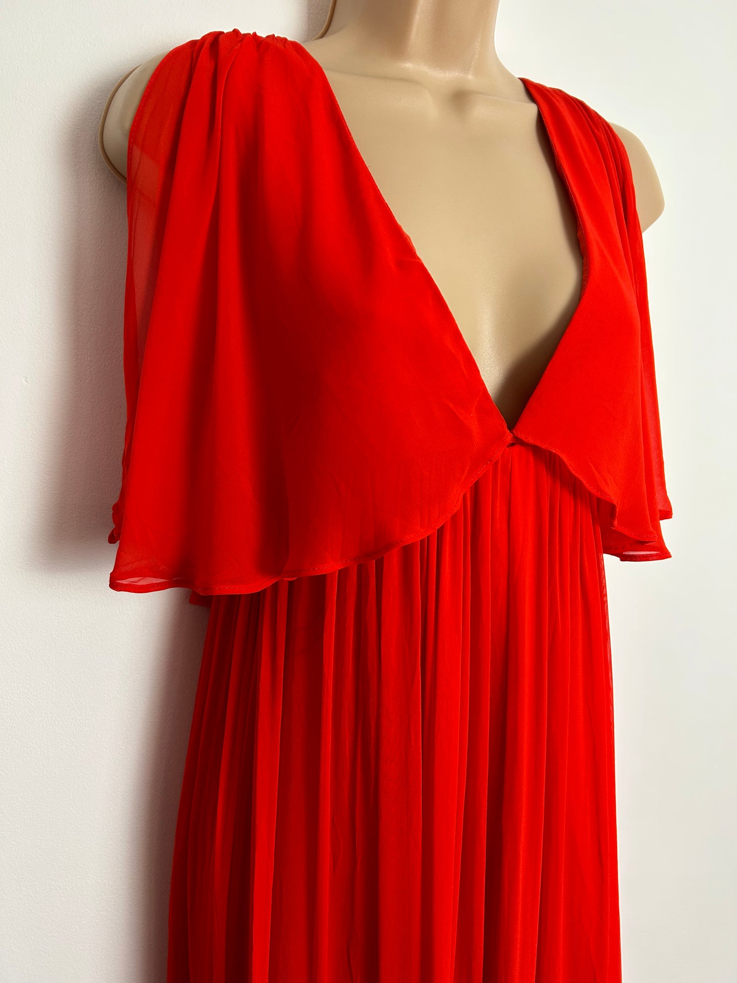 Vintage Early 1970s JEAN VARON Beautiful UK 10 Orangey Red Crepe Chiffon Short Split Cape Sleeve Pleated Empire Line Maxi Dress