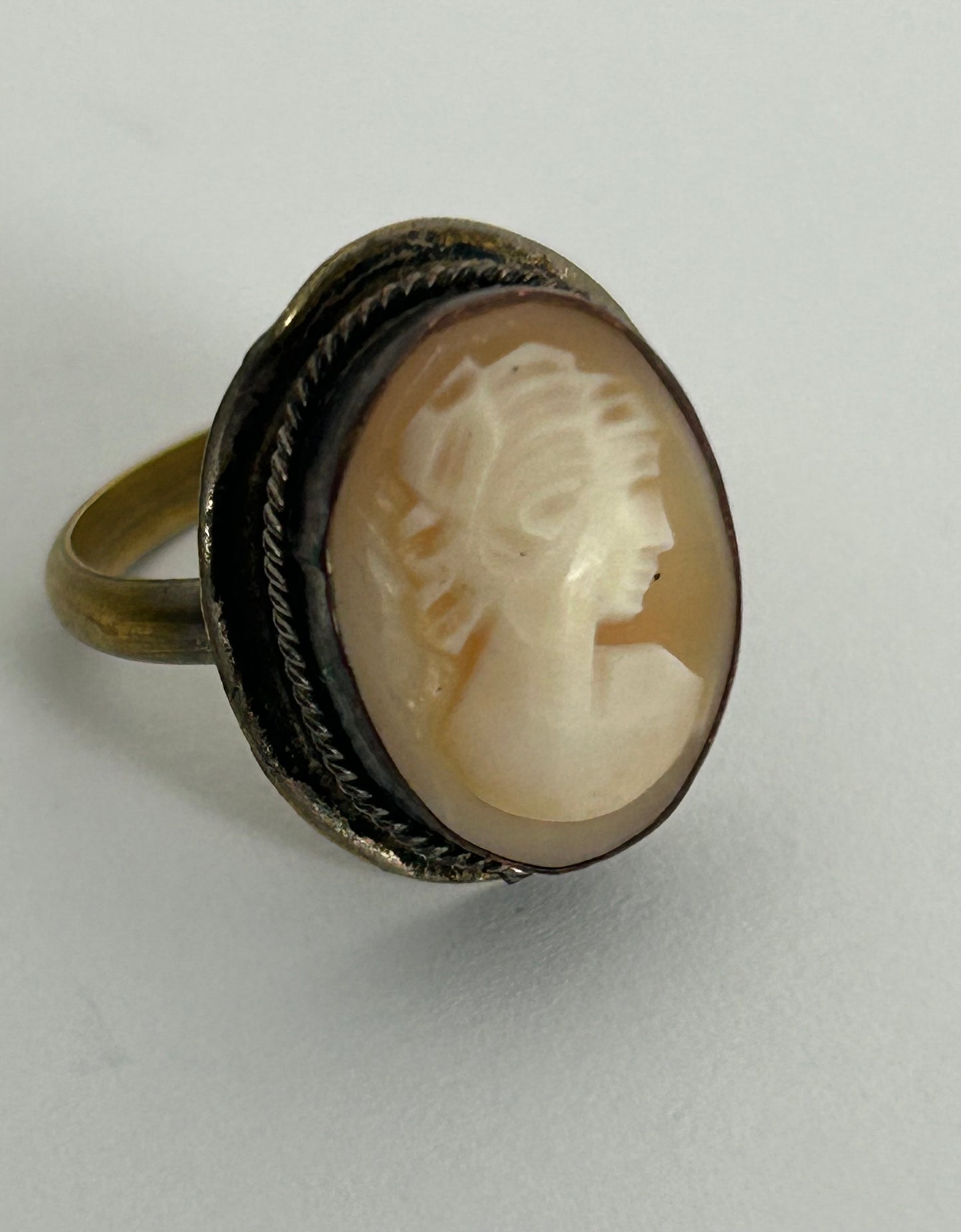 Antique Victorian Pinchbeck Real Shell Cameo Ring Size O
