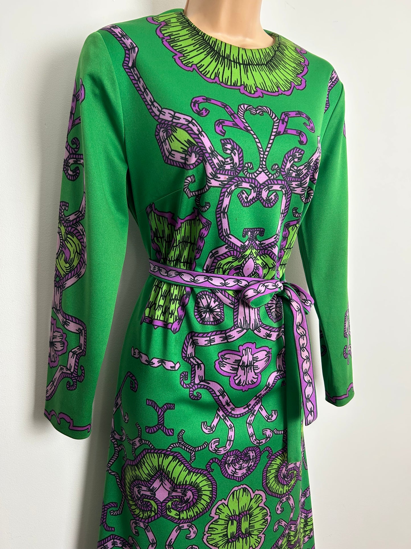 Vintage 1970s STUNNING Size 12-14 Green & Pink Tones Abstract Scarf Print Long Sleeve Belted Dress