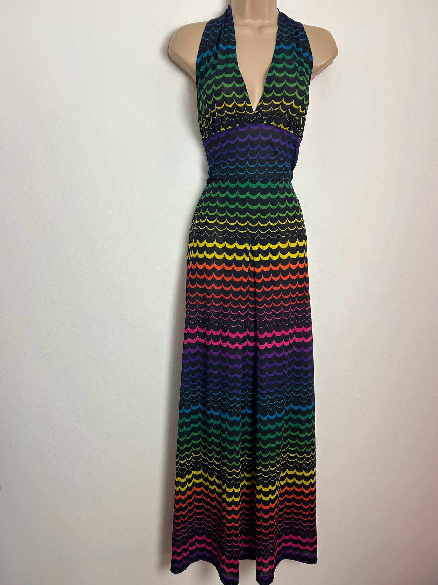 Vintage 1970s Size 8 ORCHIDEE Black Multicolour Scallop Print Halter Neck Summer Maxi Dress