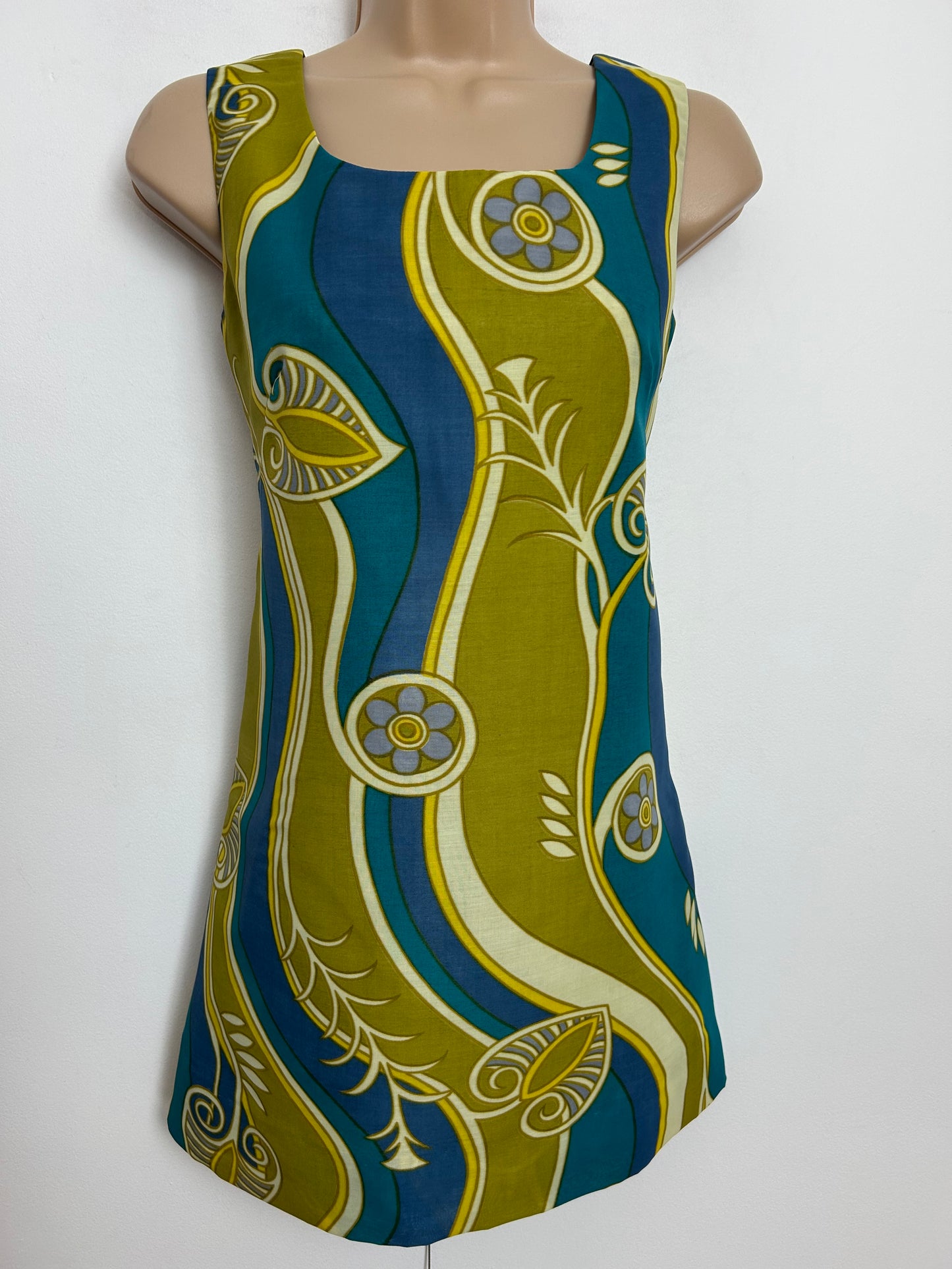 Vintage 1960s Size 8 Teal Olive & Blue Abstract Print Sleeveless Mini Mod Shift Dress