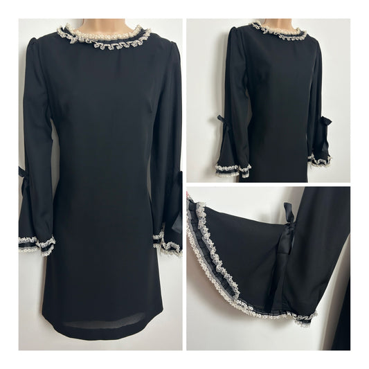 Vintage 1960s Size 10-12 Black Ruffle & White Lace Trim Flared Cuff Mini Mod Shift Dress