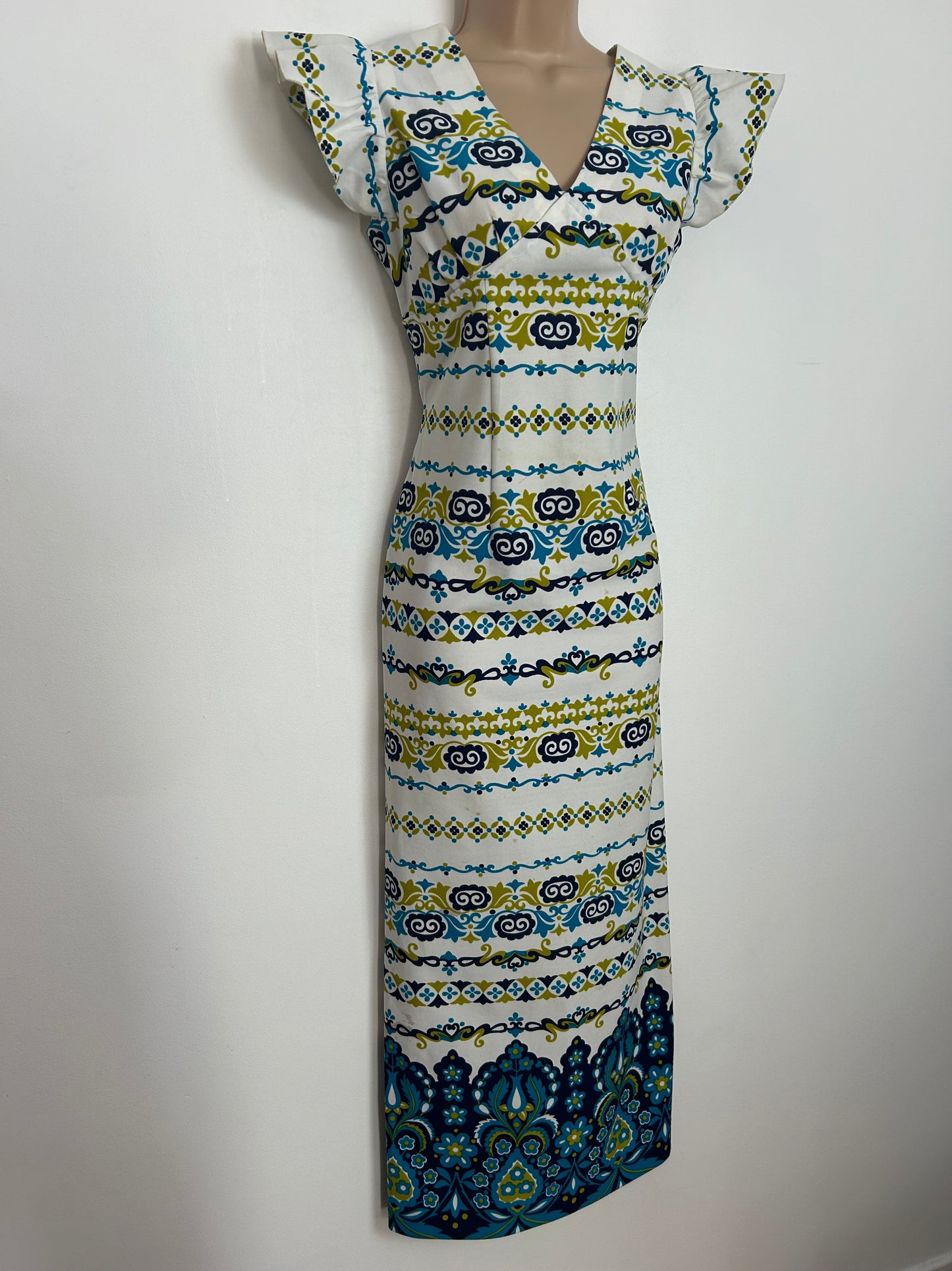 Vintage 1970s Size 8 White Blue & Olive Green Abstract Print Short Frill Cap Sleeve Maxi Dress