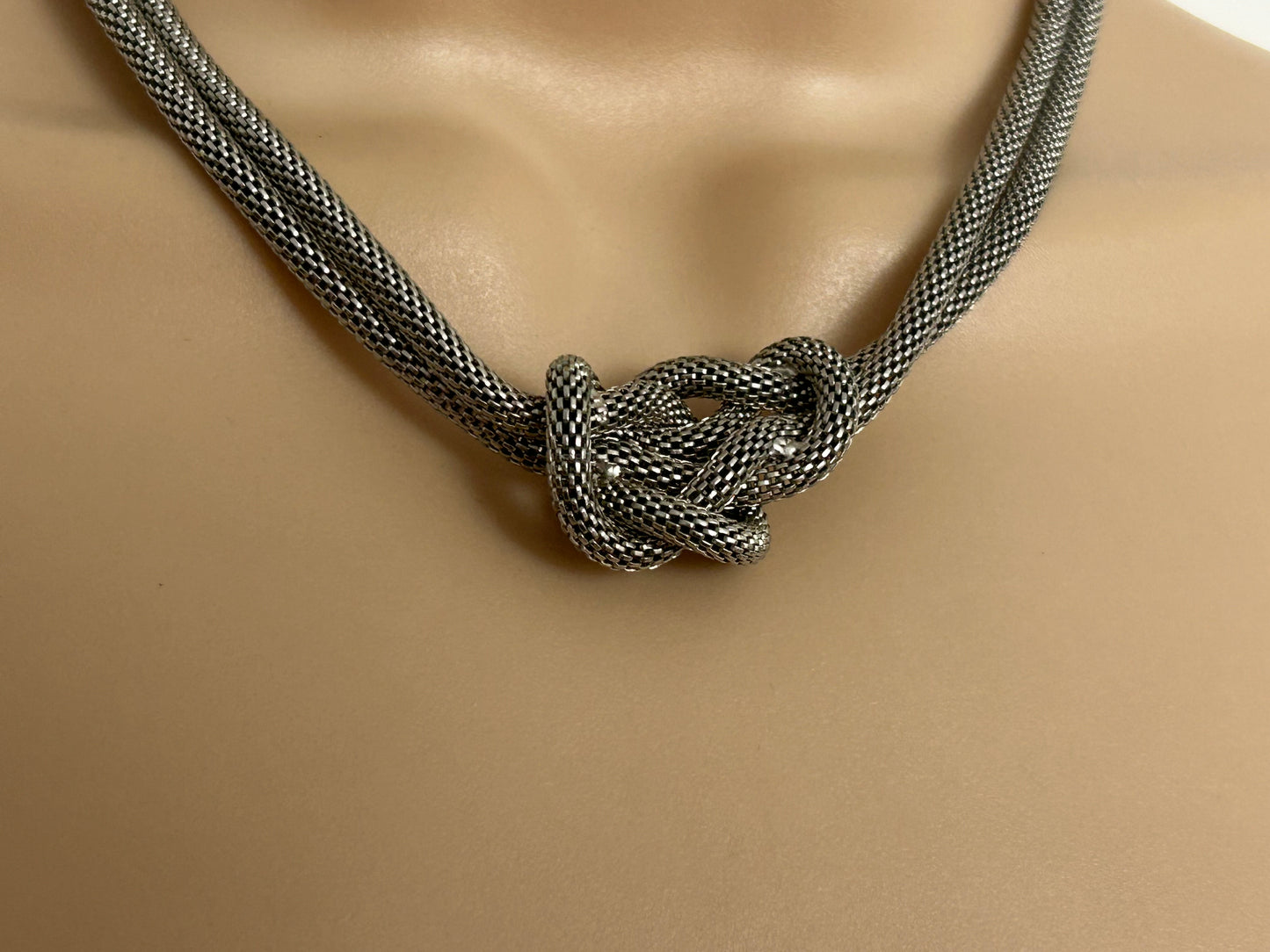 Vintage Silver Tone Mesh Metal Twist Knot Double Strand Necklace