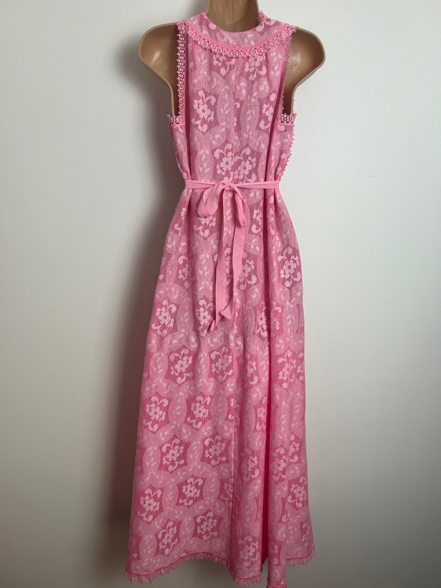 Vintage HANRO Made In Switzerland Size 8-10 Pink Cotton Lace Maxi Length Nightdress