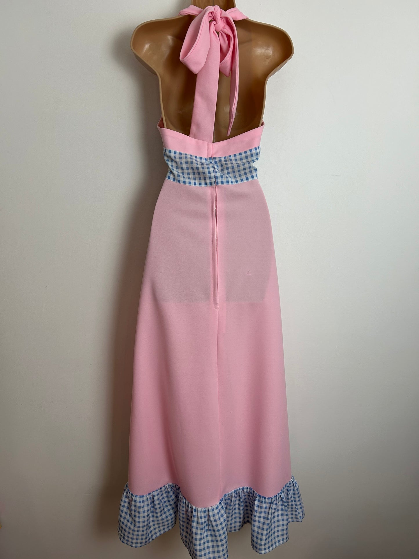 Vintage 1970s Size 8 Pink Blue & White Gingham Check Halter Neck Summer Maxi Dress