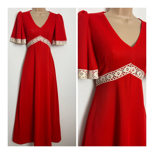 Vintage 1970s Size 10 Red & White Lace Trim Short Sleeve Tie Back Boho Maxi Dress