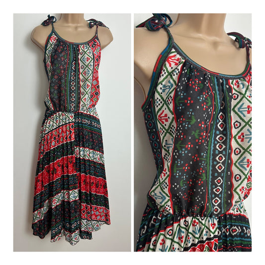 Vintage 1980s Size 10-12 Black Red Green & White Abstract Aztec Type Print Tie Shoulder Day Dress
