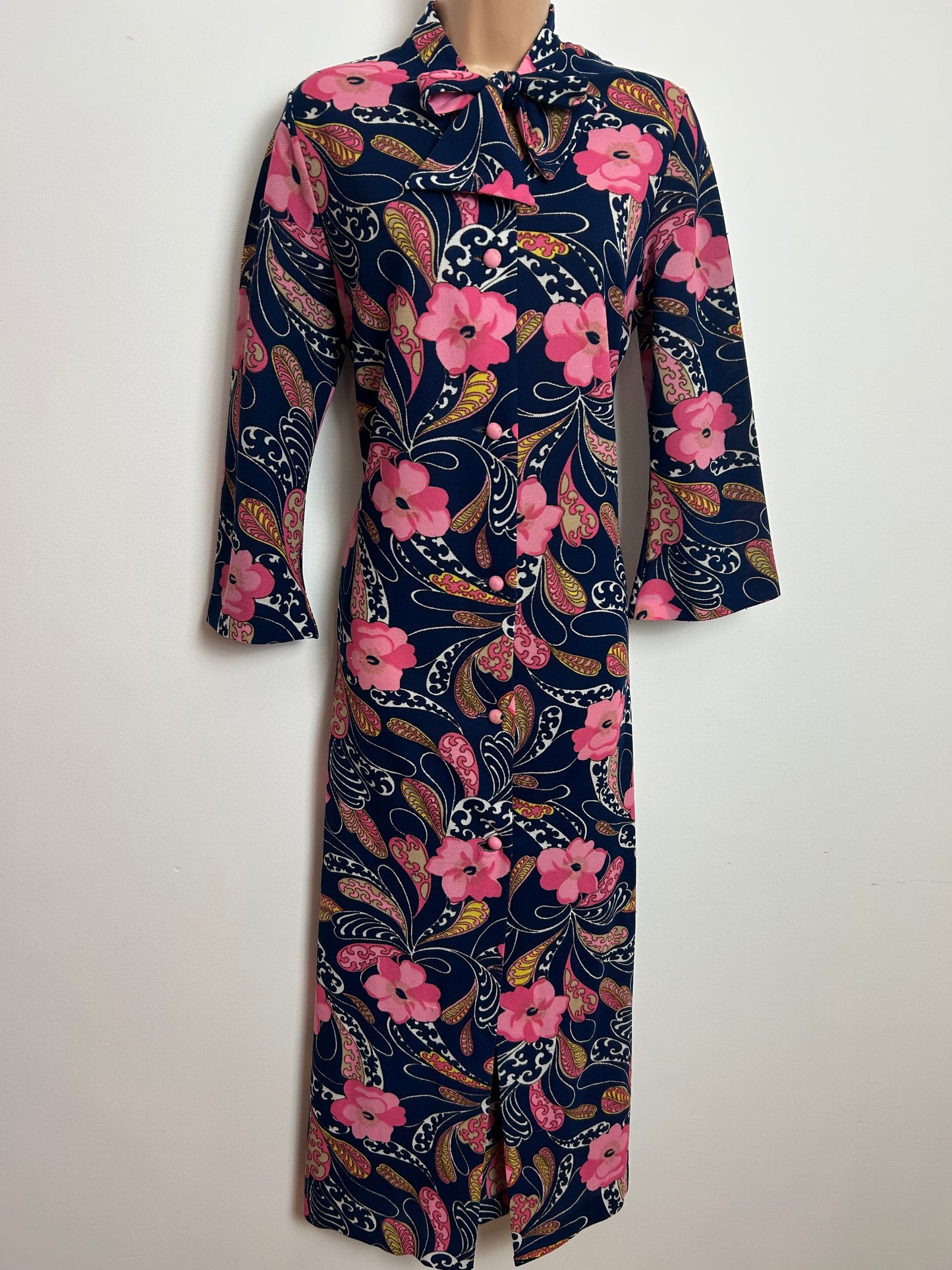 Vintage 1970s 12-14 Black Pink & White Floral & Paisley Print Scarf Neck Hostess Gown Or Maxi Dress