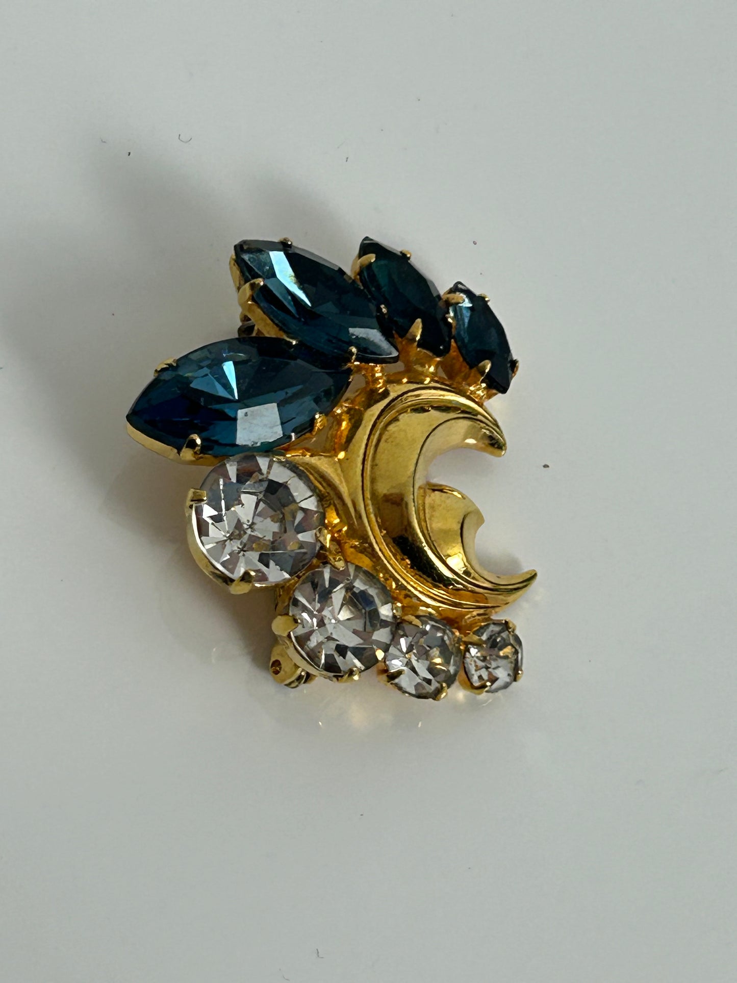 Vintage Late 1960s Gold Tone Blue & Clear Stone Set Stylised Pin Brooch