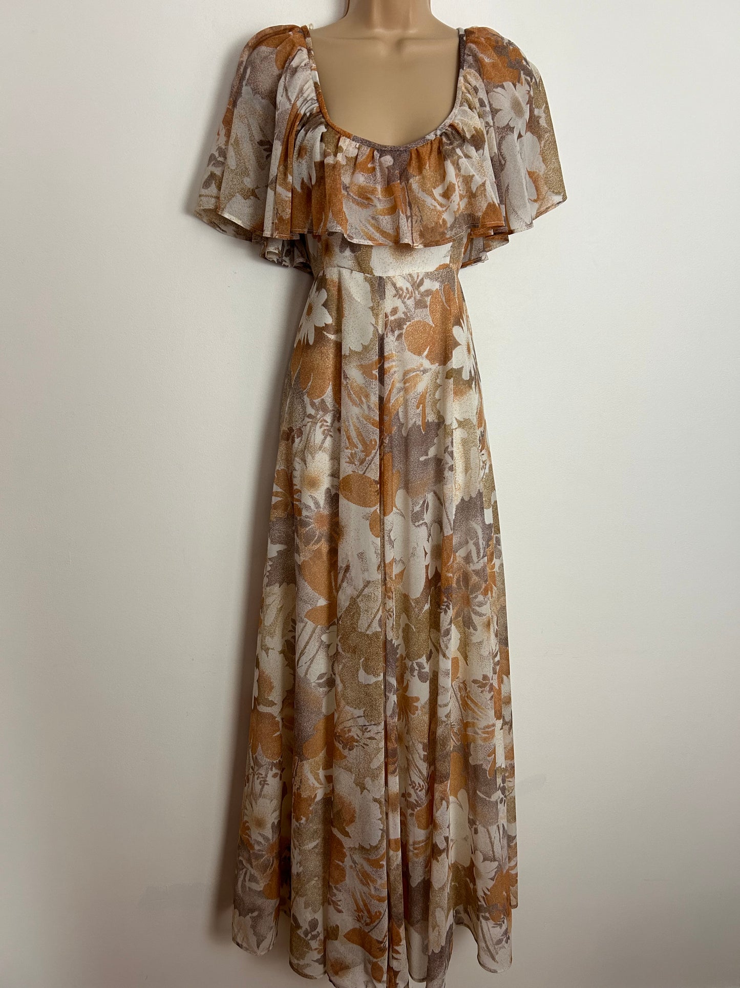 Vintage 1970s QUAD UK 12 Pretty Rusty Orange White & Brown Floral Print Cape Sleeve Boho Maxi Dress