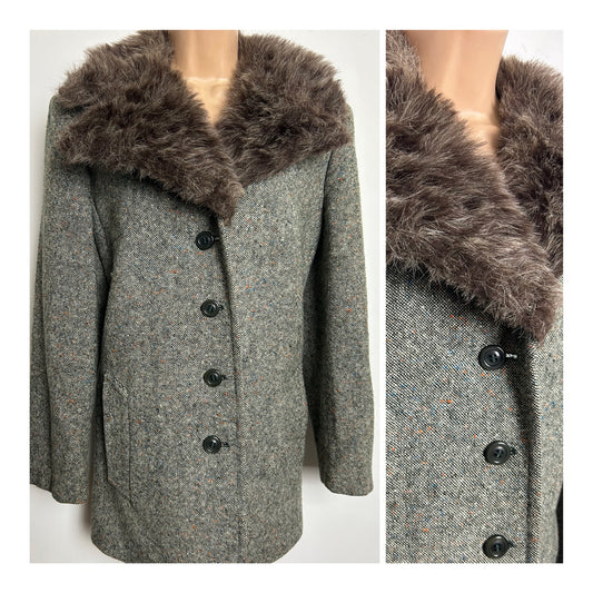 Vintage 1970s ELDAMO Size 12 Tweed Wool Pea Coat With Faux Fur Collar