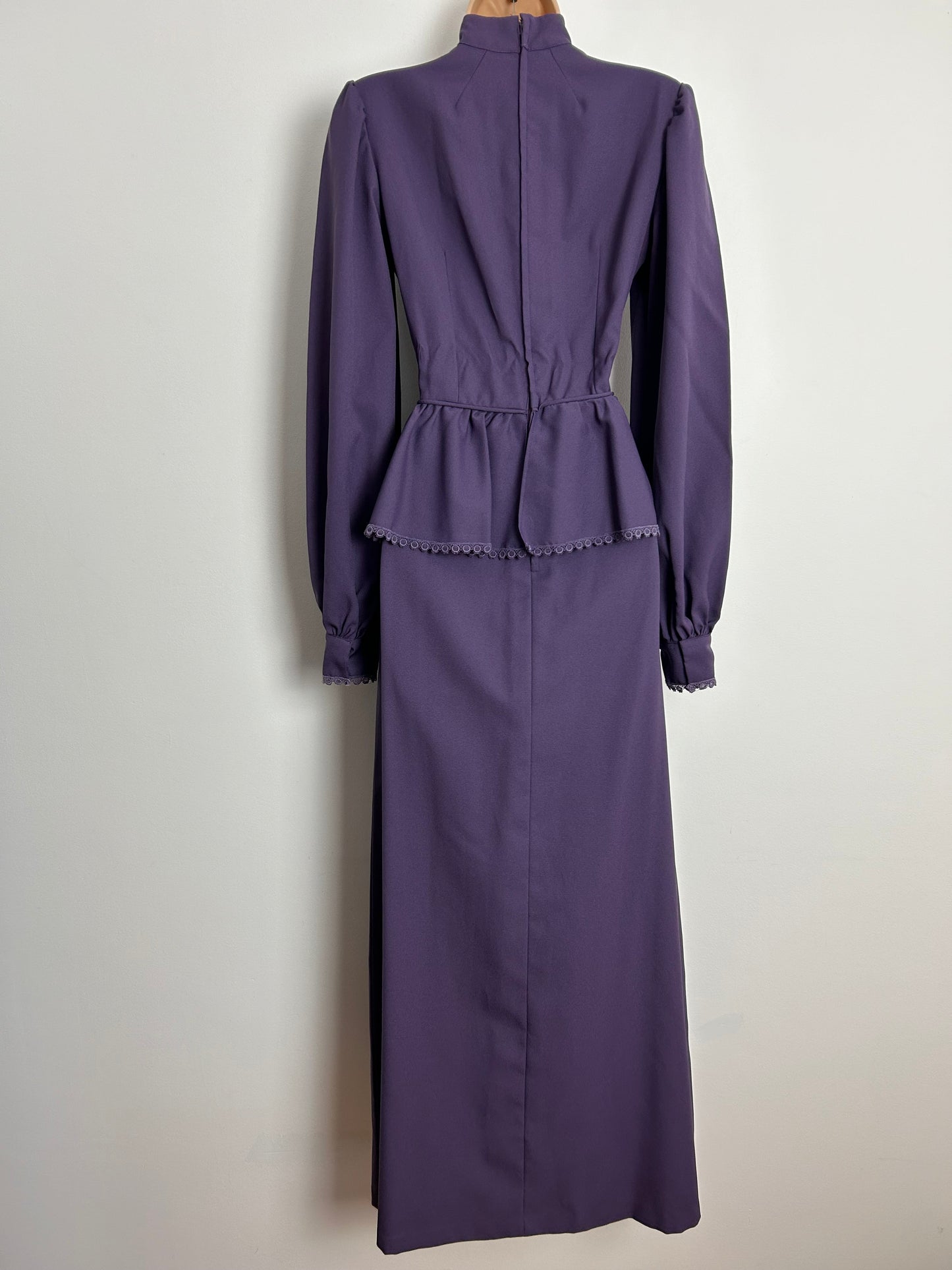 Vintage 1970s SIMON ELLIS UK Size 8 Mauve Purple High Neck Long Sleeve Peplum Prairie Boho Maxi Dress