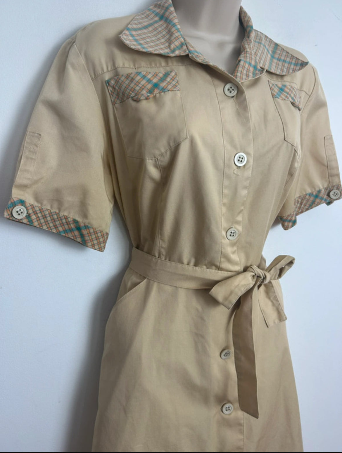 Vintage 1970s Size 12-14 Beige Contrast Check Print Cotton Mix Belted Shirt Style Day Dress