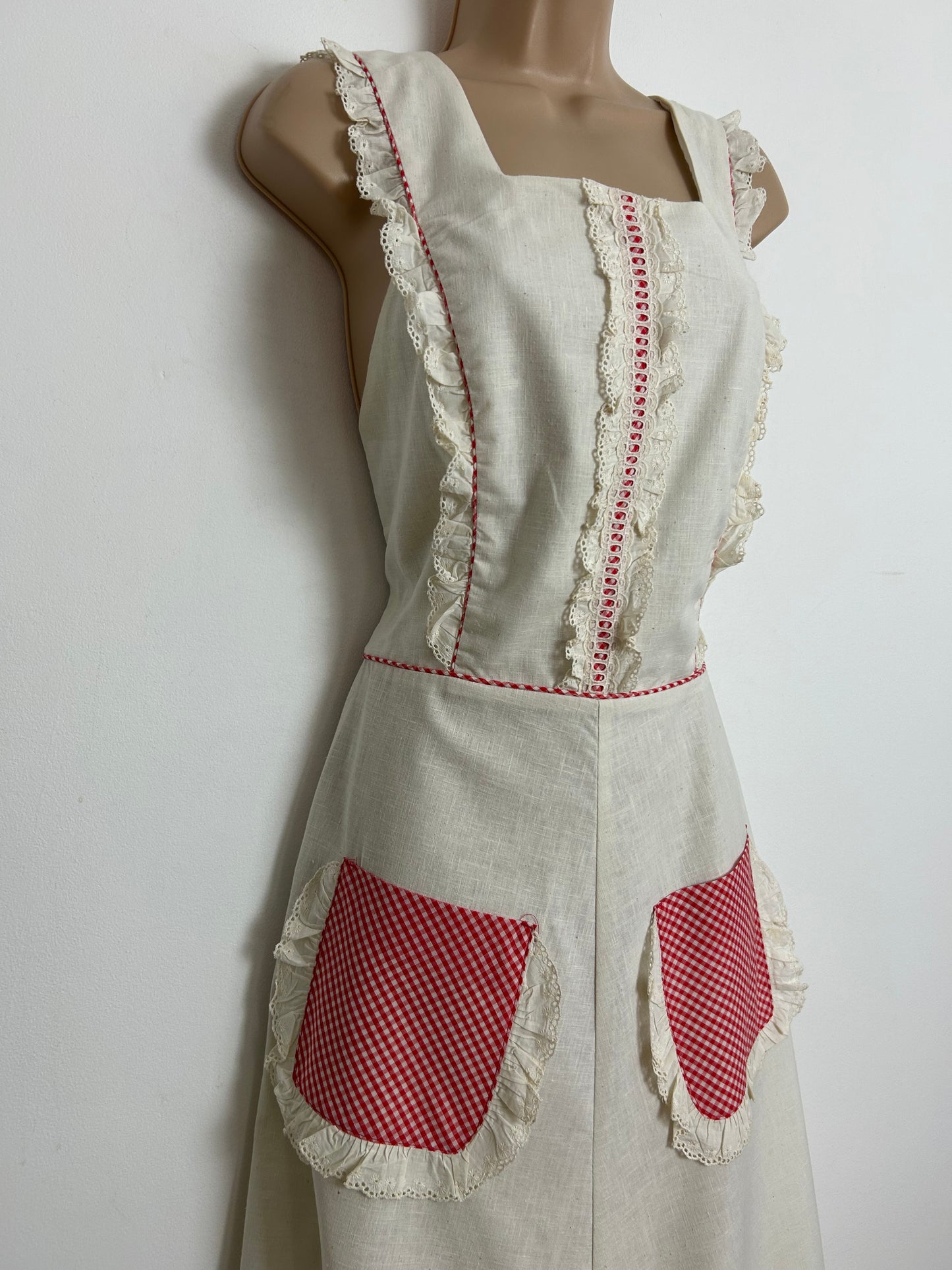 Vintage 1970s MR K Size 8 White & Red Gingham Contrast Open Back Pocket Detail Summer Prairie Boho Maxi Dress