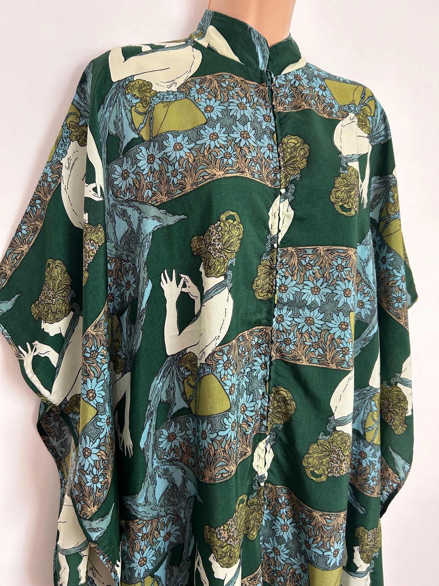 Vintage 1970s DEBENHAMS AMAZING One Size Up to 14 Dark Green Art Nouveau Lady Novelty Print Zip Fronted Kaftan