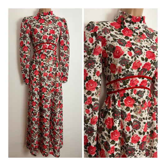 Vintage 1970s UK Size 6 Beautiful White Red & Grey Floral Print Long Sleeve Velvet Trim Prairie Boho Maxi Dress