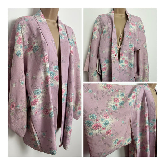 Vintage Size 10-12 Beautiful Pink Blue & White Floral Print Japanese Haori Kimono Jacket