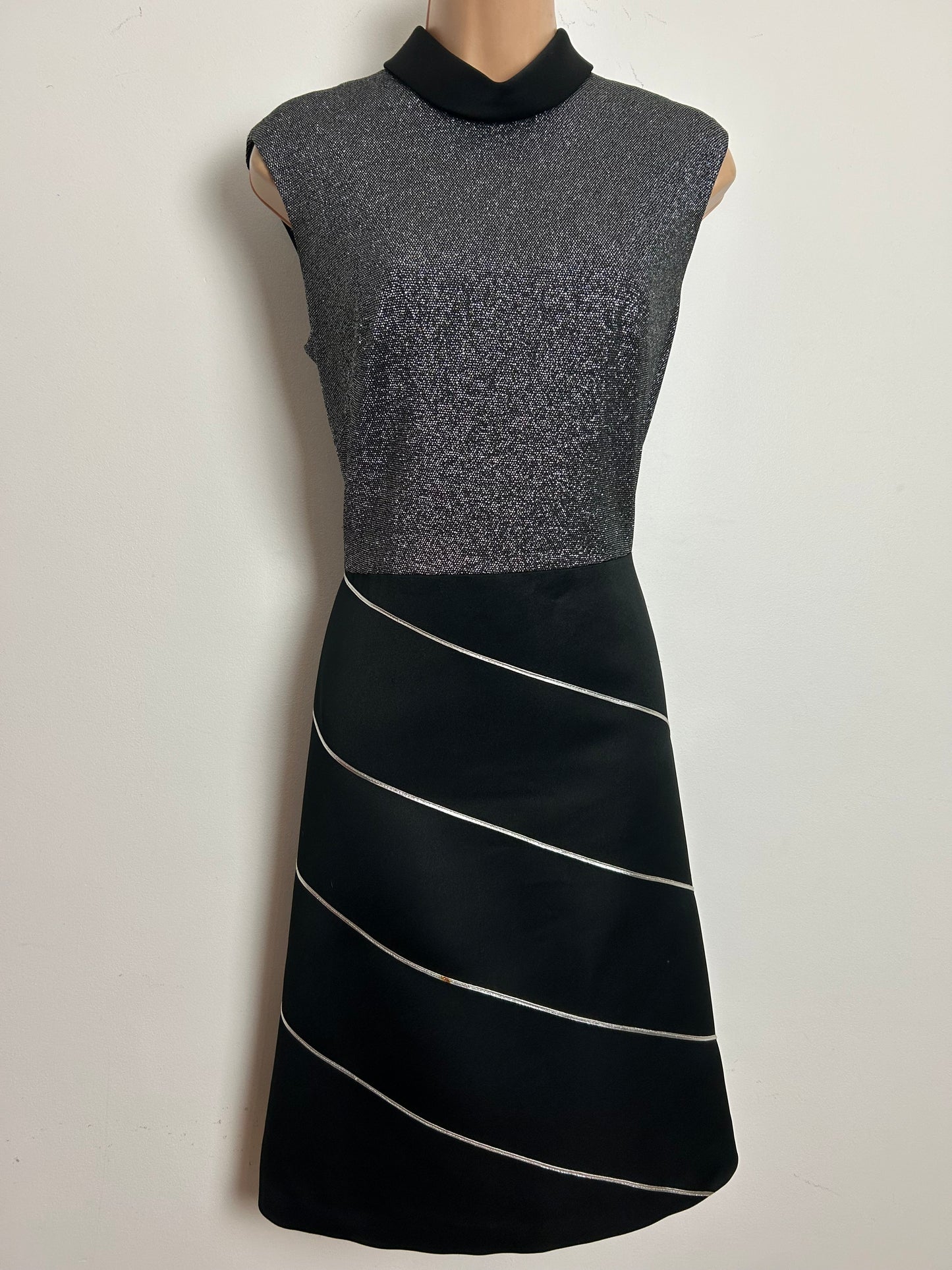 Vintage 1960s HEROS Size 14 Black & Silver Lurex Xmas Party Evening Mod Dress