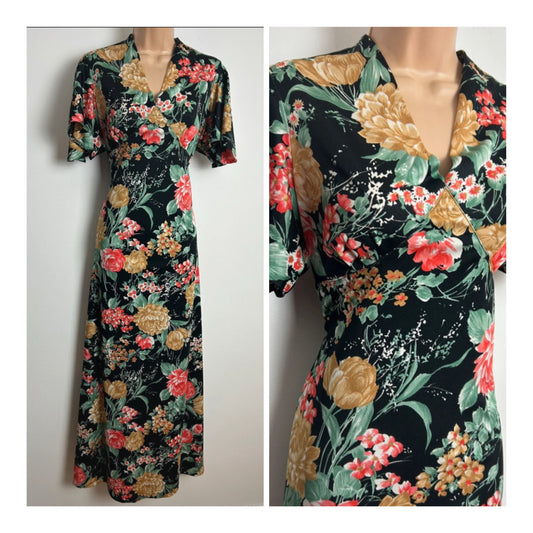 Vintage 1970s Size 12 Black Floral Print Short Sleeve Maxi Dress