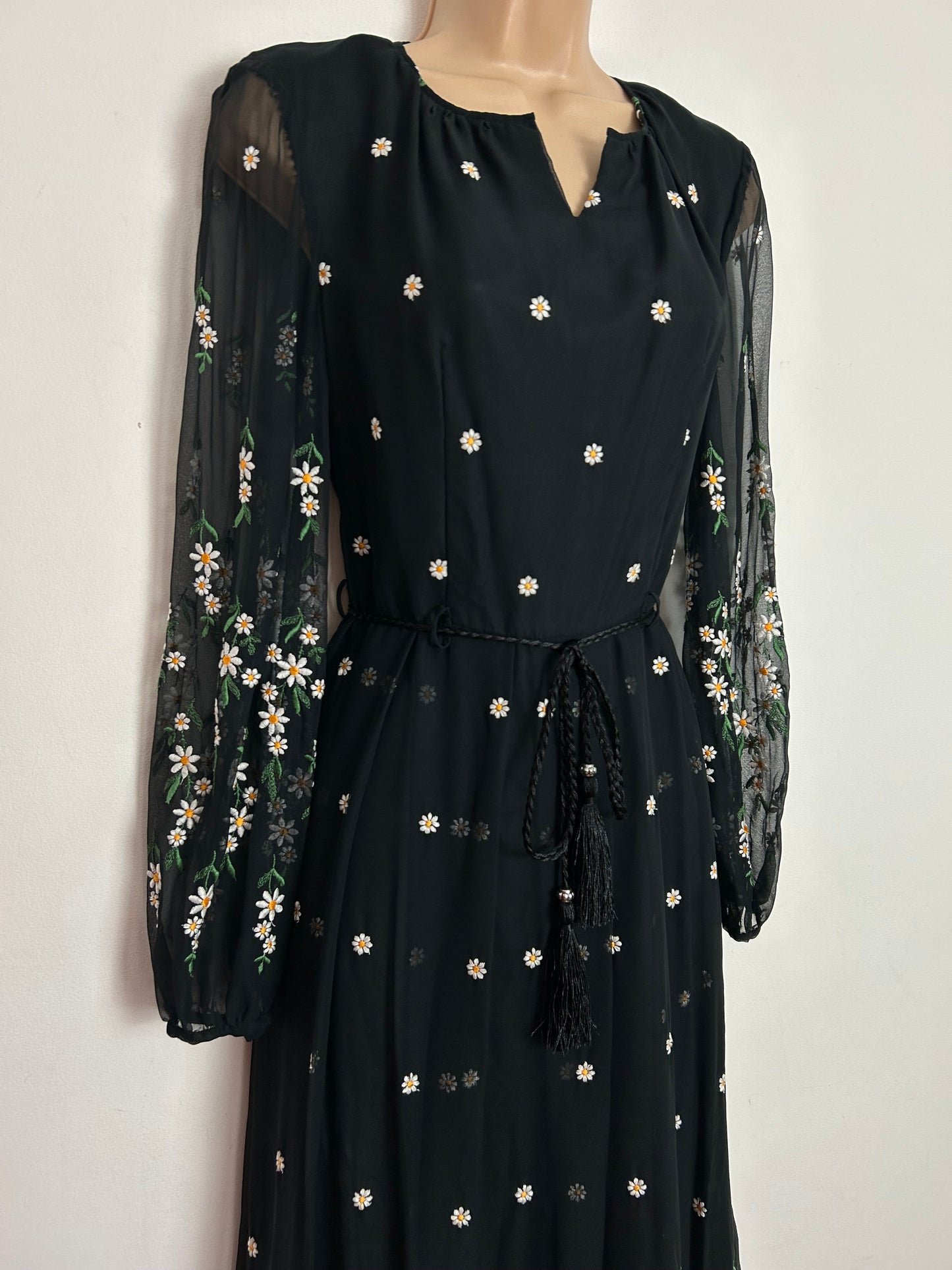 Early 1970s Siegelstoff Haute Couture UK Size 8 Beautiful Black Daisy Embroiedered Long Sleeve Belted Pleated Boho Maxi Dress