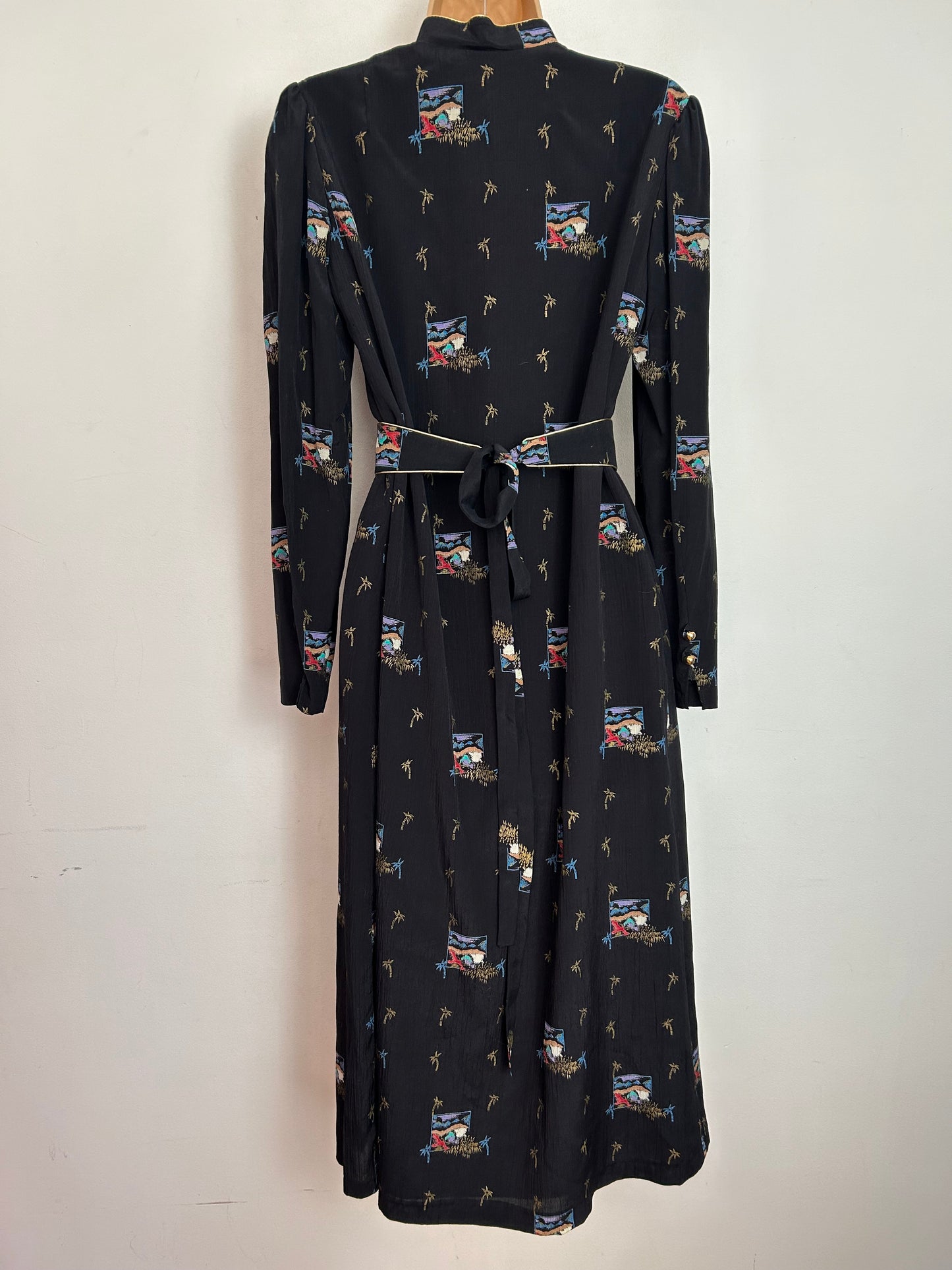 Vintage 1980s UK Size 8 Lovely Black & Gold Bamboo & Mountain Scene Print Long Sleeve Belted Day Dress by Mode Akutell